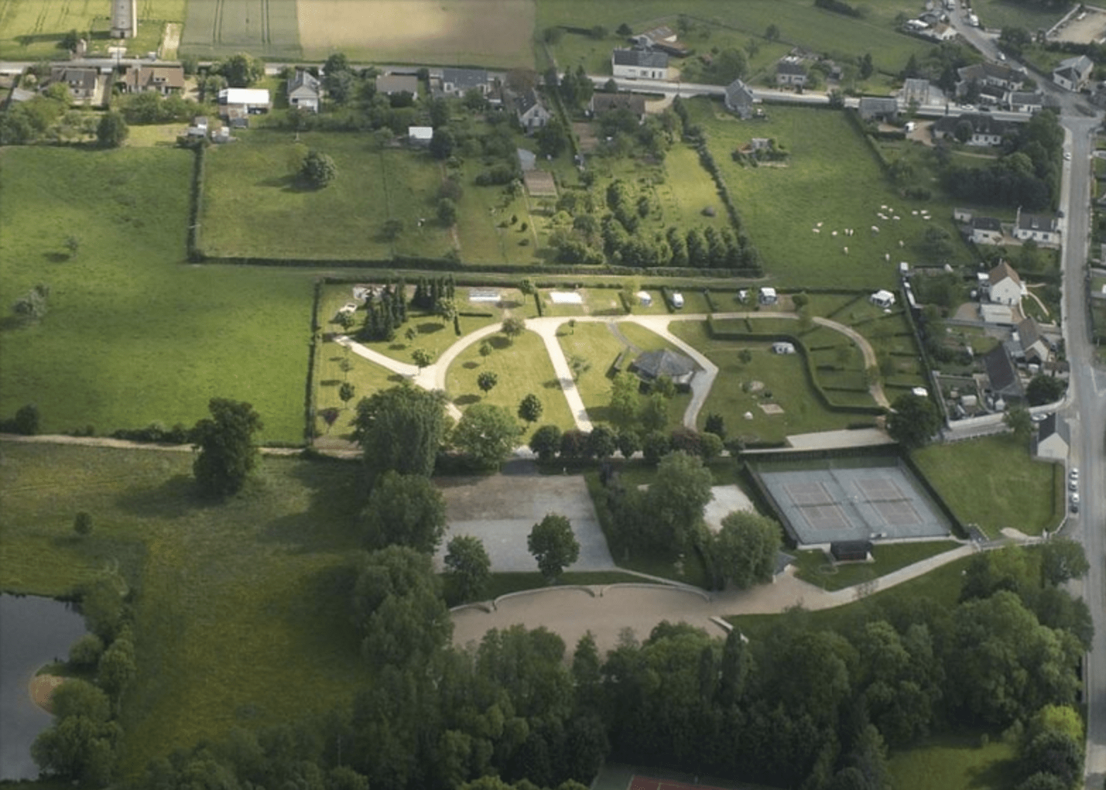 Camping municipal d'Arrou